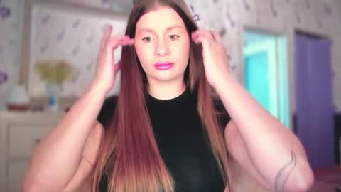 Snapshot of juicyhelenx chatting on September 23, 2025, 11:24 am Elena online show from September 23, 2025, 11:24 am