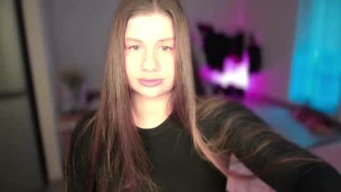 Elena online show from April 30, 2026, 4:24 pm