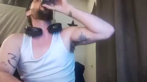 juicyj322 online show from February 21, 2025, 7:23 am