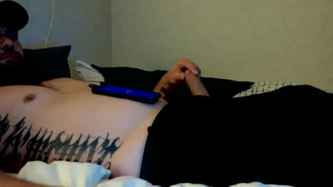 JuicyLaureXXX online show from September 16, 2025, 9:10 am