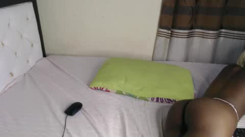 juicymunirah online show from September 30, 2025, 3:50 pm