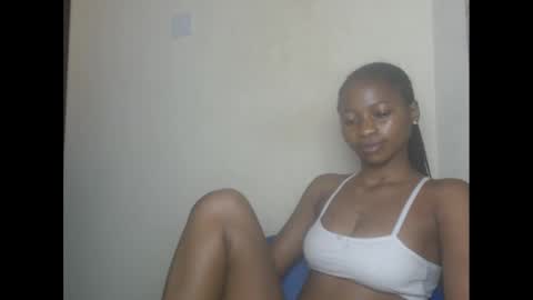 Snapshot of juicypiexx chatting on January 25, 2025, 5:18 am juicypiexx online show from January 25, 2025, 5:18 am
