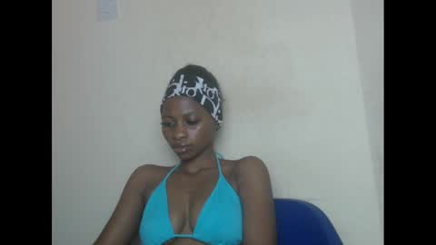Snapshot of juicypiexx chatting on February 14, 2025, 3:33 am juicypiexx online show from February 14, 2025, 3:33 am