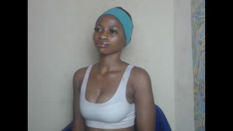 Snapshot of juicypiexx chatting on February 14, 2025, 8:05 pm juicypiexx online show from February 14, 2025, 8:05 pm