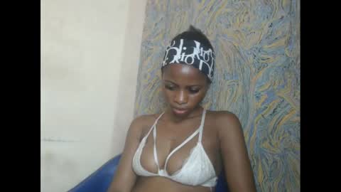 Snapshot of juicypiexx chatting on February 18, 2025, 1:21 am juicypiexx online show from February 18, 2025, 1:21 am