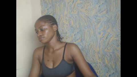 Snapshot of juicypiexx chatting on February 24, 2025, 5:00 am juicypiexx online show from February 24, 2025, 5:00 am