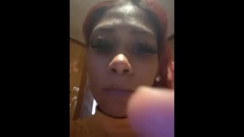 juicyslutx online show from December 14, 2025, 5:40 pm