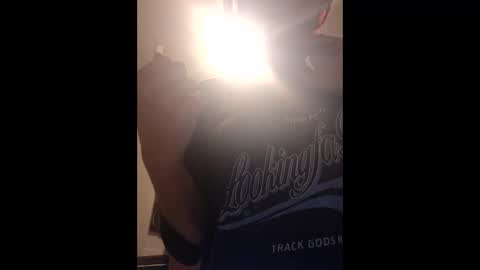 juicyslutx online show from December 19, 2025, 7:43 pm