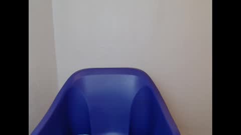 juicyxpink online show from January 13, 2025, 7:54 am