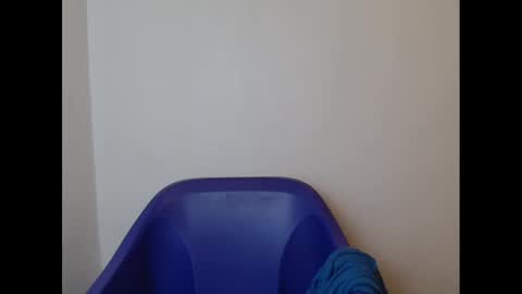 juicyxpink online show from January 15, 2025, 7:37 am