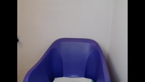 juicyxpink online show from January 18, 2025, 7:38 am