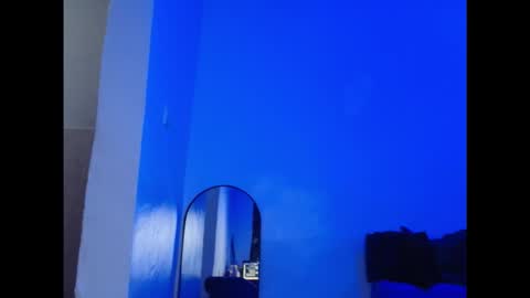 juicyxpink online show from December 15, 2025, 10:58 pm