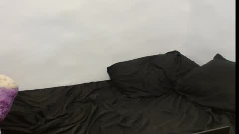 juicyxpink online show from March 7, 2026, 8:11 am