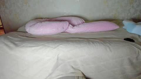 Anna online show from October 19, 2025, 3:56 pm