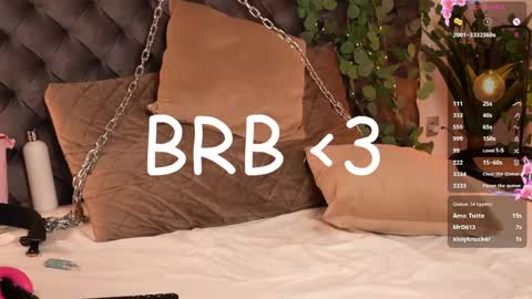 Julcy online show from May 6, 2026, 7:19 pm