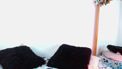 Jules and Gia online show from December 29, 2024, 3:24 pm