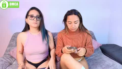 Jules and Gia online show from June 7, 2026, 6:22 pm
