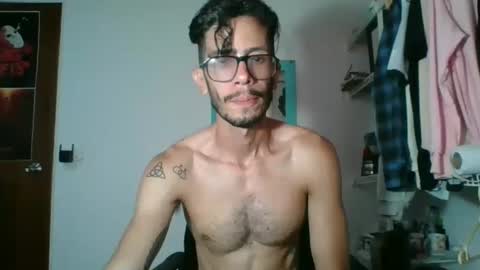 Julfigo online show from December 5, 2024, 10:01 pm