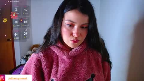 Juliana online show from October 12, 2025, 9:36 pm