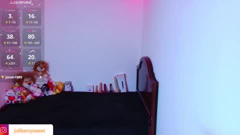 Juliana online show from November 13, 2025, 1:48 am