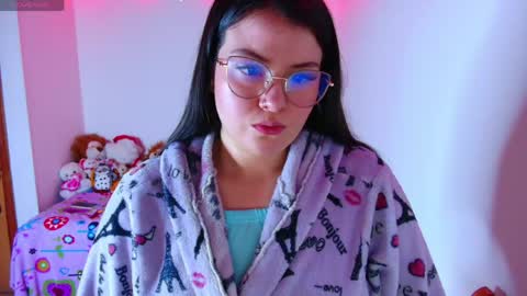 Juliana online show from May 10, 2026, 2:17 am