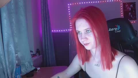 Juli4 online show from February 16, 2026, 11:01 pm