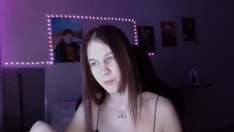 juli_4a online show from February 17, 2025, 6:04 pm