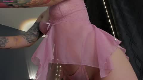 Juli Modelo Independiente online show from January 6, 2025, 2:58 pm