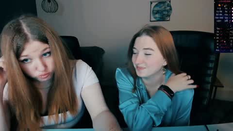 juli kisss online show from December 3, 2024, 4:47 am