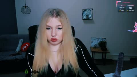 juli kisss online show from January 19, 2025, 12:28 am