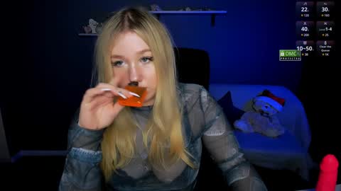 juli kisss online show from February 6, 2025, 3:41 pm