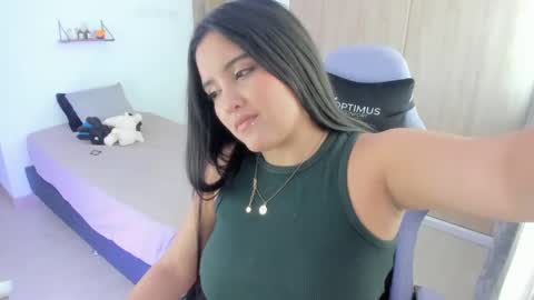 Snapshot of juli_santos_22 chatting on December 28, 2024, 3:48 pm juli_santos_22 online show from December 28, 2024, 3:48 pm