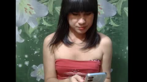 JULIA online show from May 11, 2026, 2:45 pm