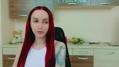 JuliaJae online show from May 6, 2026, 6:52 am