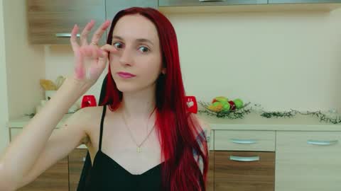 JuliaJae online show from May 7, 2026, 6:52 am