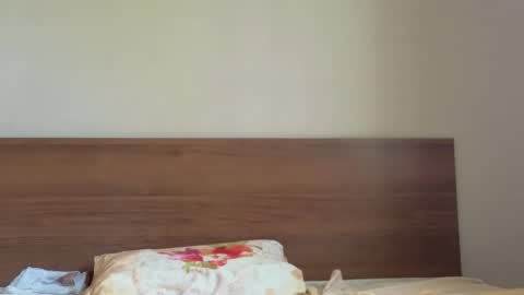 Snapshot of julia_giulia chatting on October 7, 2025, 7:16 am julia_giulia online show from October 7, 2025, 7:16 am