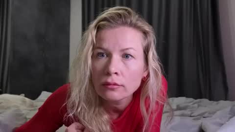 Snapshot of julia_giulia chatting on October 20, 2025, 10:21 pm julia_giulia online show from October 20, 2025, 10:21 pm