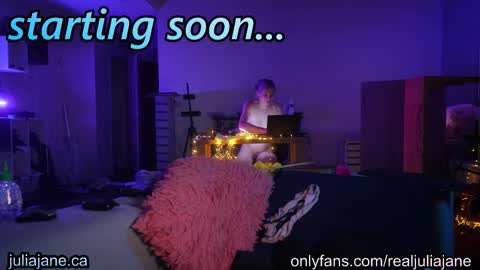 Julia Jane online show from February 1, 2026, 2:21 am