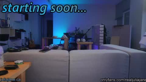 Snapshot of julia_jane chatting on April 3, 2026, 2:09 am Julia Jane online show from April 3, 2026, 2:09 am