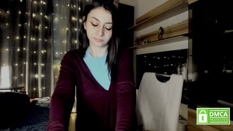 julia_t_mog online show from February 11, 2025, 2:03 am