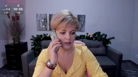 Julia online show from January 2, 2025, 12:46 pm