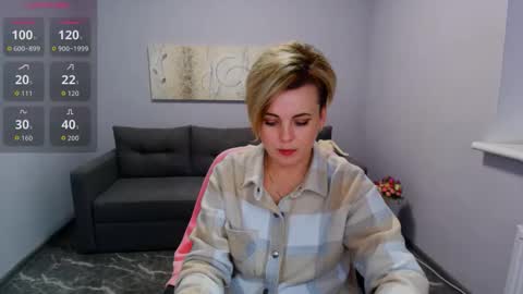 Snapshot of julia_wilsons chatting on February 8, 2026, 1:25 pm Julia online show from February 8, 2026, 1:25 pm