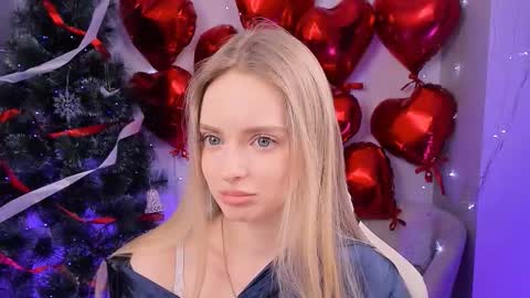 Julia online show from March 16, 2026, 1:15 pm