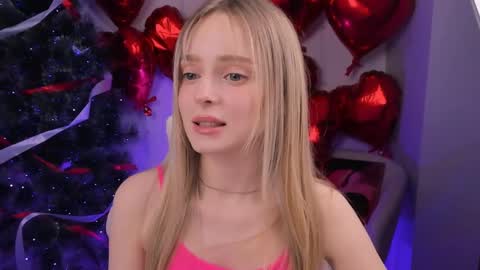 Julia online show from March 27, 2026, 4:40 pm