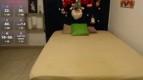 Julia online show from December 23, 2024, 11:57 am