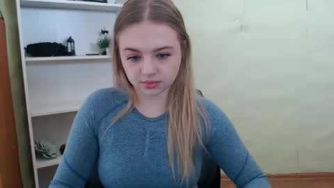 Snapshot of juliacrazy_ chatting on February 8, 2025, 6:22 am juliacrazy_ online show from February 8, 2025, 6:22 am