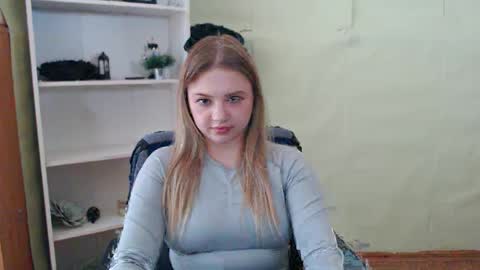 Snapshot of juliacrazy_ chatting on February 9, 2025, 8:54 am juliacrazy_ online show from February 9, 2025, 8:54 am