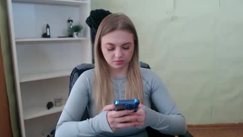 Snapshot of juliacrazy_ chatting on March 5, 2025, 9:16 am juliacrazy_ online show from March 5, 2025, 9:16 am