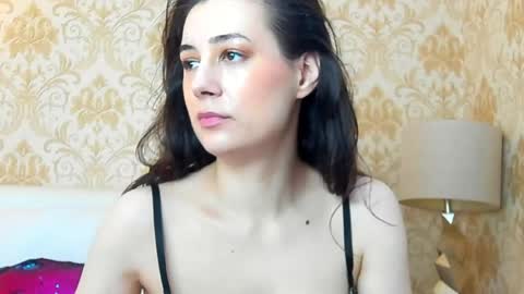 JuliaHunt online show from May 10, 2026, 4:06 am