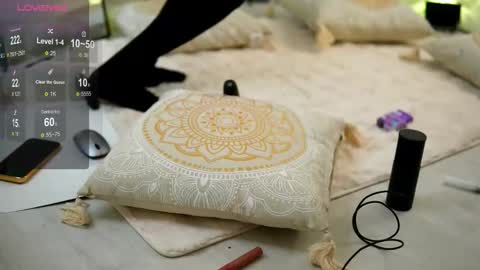 Julia online show from March 16, 2026, 5:44 am